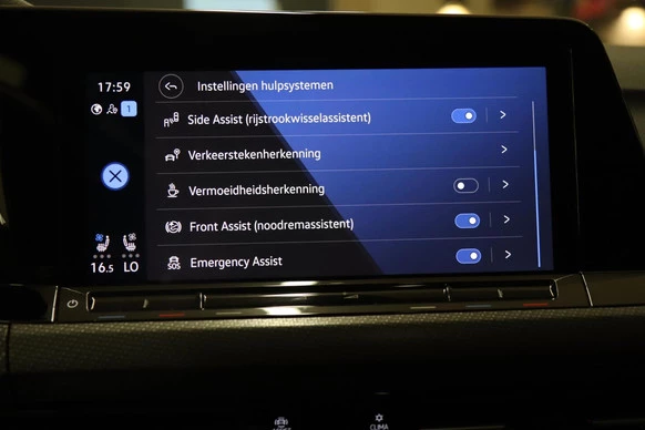 Volkswagen Golf - Afbeelding 21 van 30