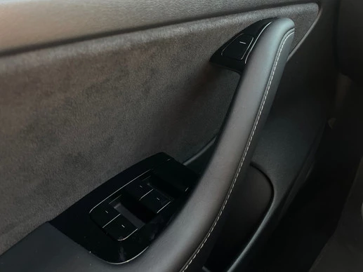 Tesla Model 3 - Afbeelding 12 van 28