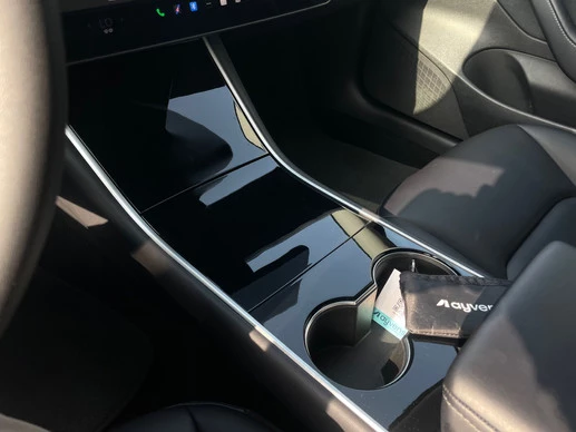 Tesla Model 3 - Afbeelding 14 van 28