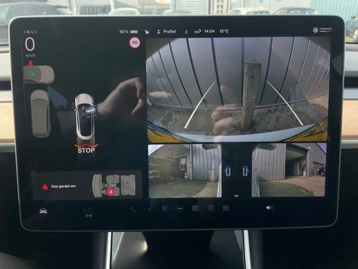 Tesla Model 3 - Afbeelding 15 van 28