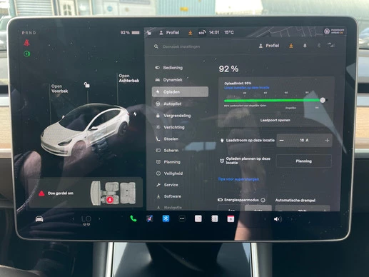 Tesla Model 3 - Afbeelding 19 van 28
