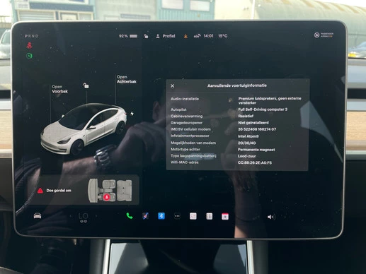 Tesla Model 3 - Afbeelding 23 van 28