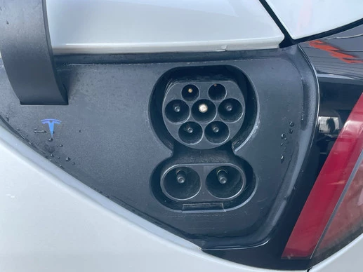 Tesla Model 3 - Afbeelding 25 van 28