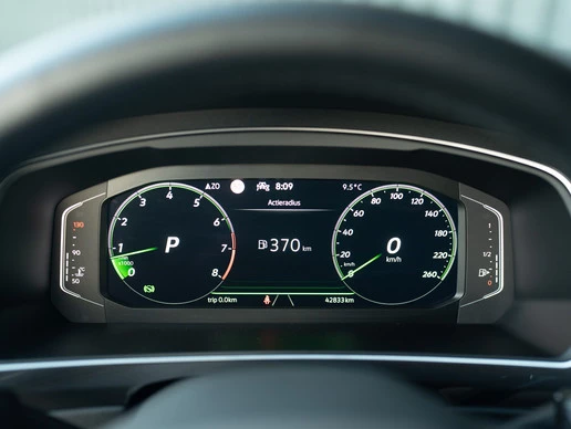 Volkswagen Tiguan - Afbeelding 28 van 30