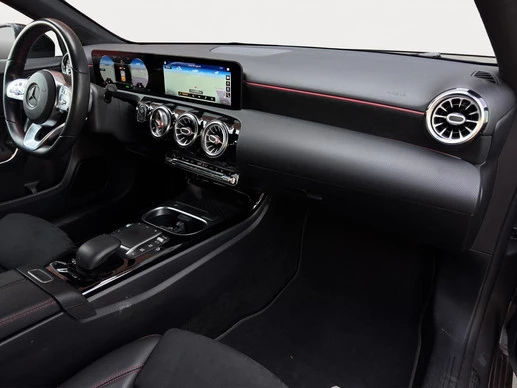 Mercedes-Benz A-Klasse - Afbeelding 13 van 27