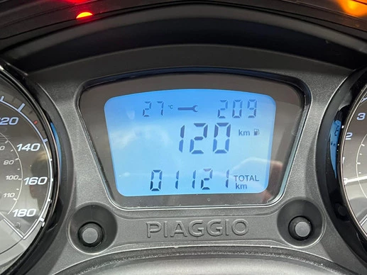 Piaggio MP3 - Afbeelding 19 van 25