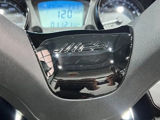 Piaggio MP3 - Afbeelding 21 van 25