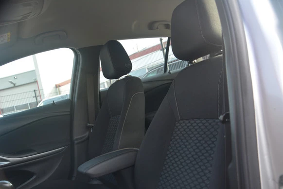 Opel Astra - Afbeelding 10 van 30