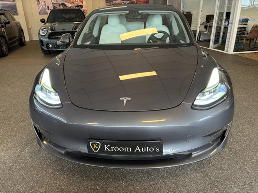 Tesla Model 3 - Afbeelding 10 van 30