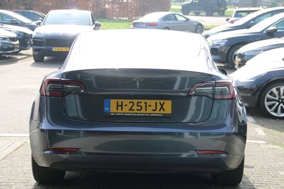 Tesla Model 3 - Afbeelding 7 van 19