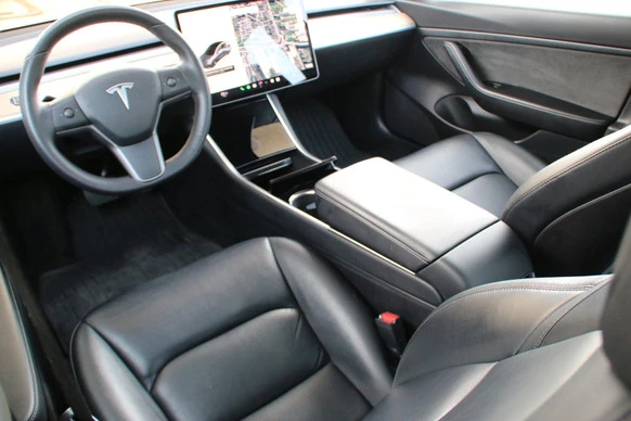 Tesla Model 3 - Afbeelding 9 van 19