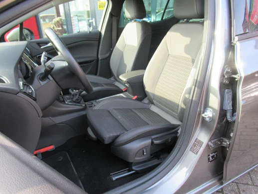 Opel Astra - Afbeelding 23 van 30