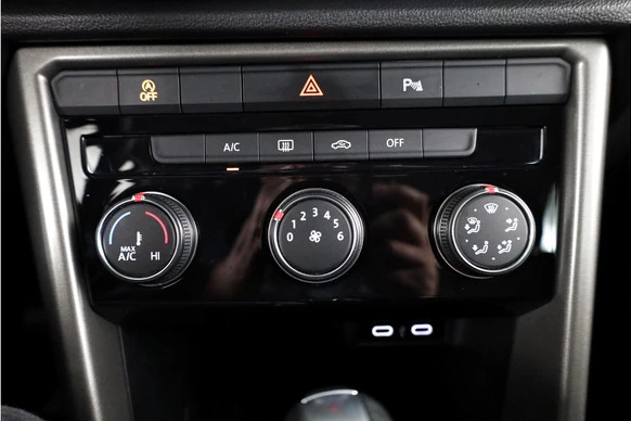 Volkswagen T-Roc - Afbeelding 13 van 23