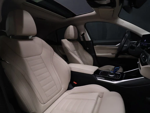 BMW i4 - Afbeelding 9 van 25