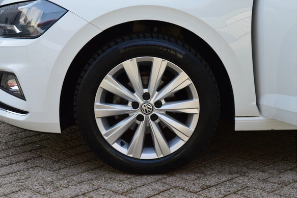 Volkswagen Polo - Afbeelding 21 van 29