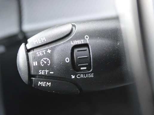 Peugeot e-208 - Afbeelding 22 van 24