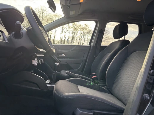 Dacia Duster - Afbeelding 23 van 30