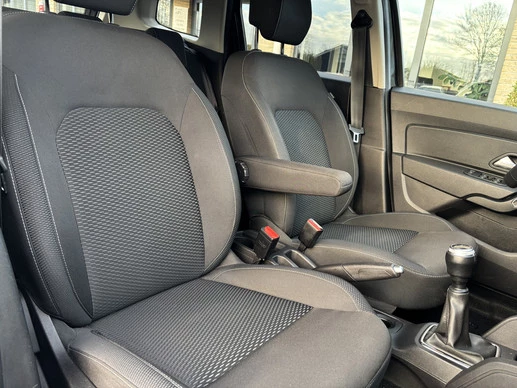 Dacia Duster - Afbeelding 27 van 30