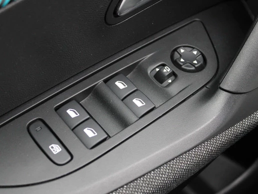 Peugeot 2008 - Afbeelding 25 van 30