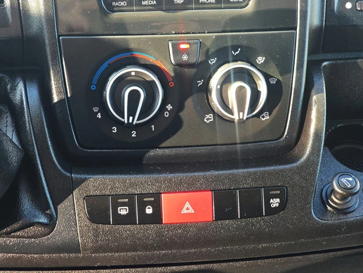 Peugeot Boxer - Afbeelding 17 van 30