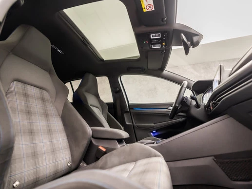 Volkswagen Golf - Afbeelding 8 van 30