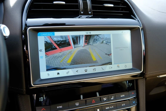 Jaguar F-PACE - Afbeelding 15 van 30