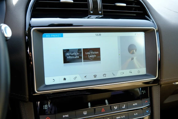 Jaguar F-PACE - Afbeelding 20 van 30