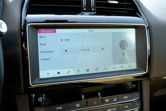 Jaguar F-PACE - Afbeelding 23 van 30