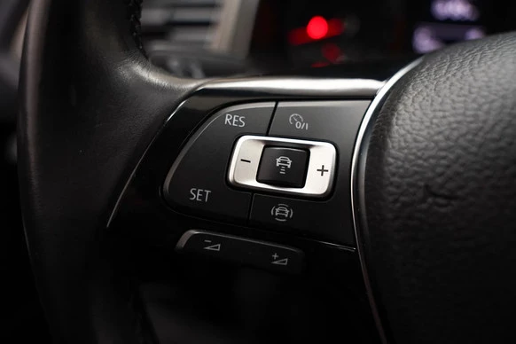 Volkswagen T-Roc - Afbeelding 16 van 30