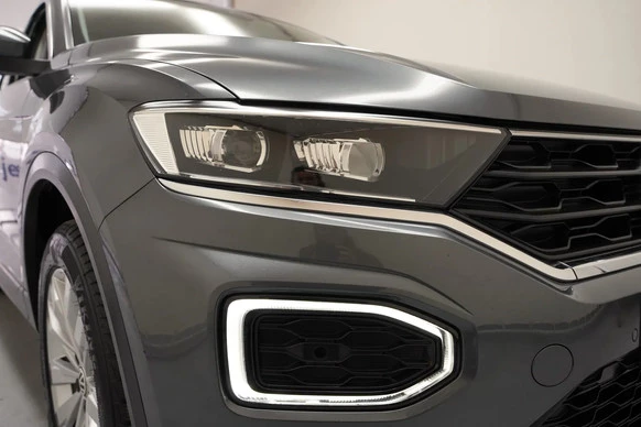Volkswagen T-Roc - Afbeelding 29 van 30