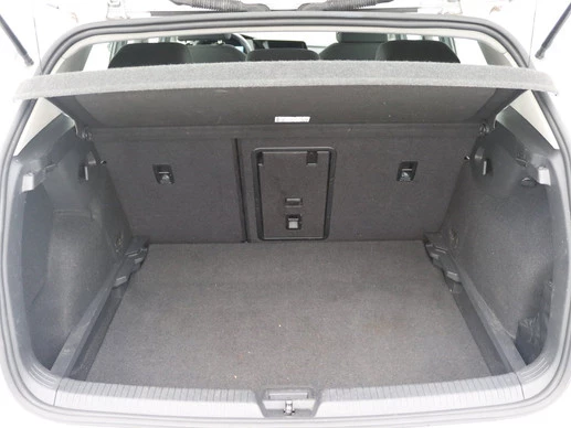 Volkswagen Golf - Afbeelding 25 van 30
