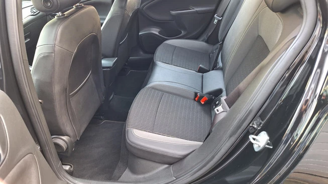 Opel Astra - Afbeelding 12 van 25