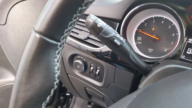 Opel Astra - Afbeelding 13 van 25