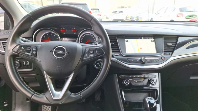 Opel Astra - Afbeelding 15 van 25