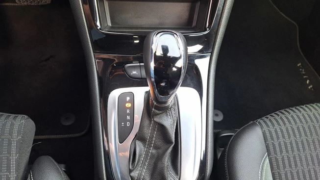 Opel Astra - Afbeelding 18 van 25