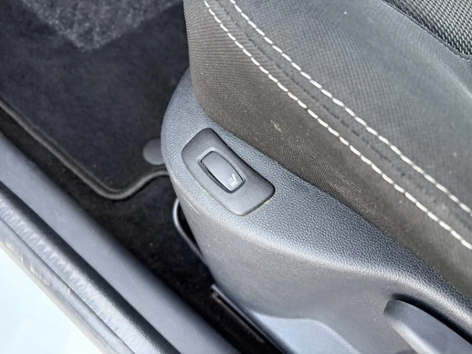 Renault Clio - Afbeelding 4 van 30