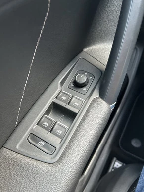 Volkswagen Tiguan - Afbeelding 29 van 30