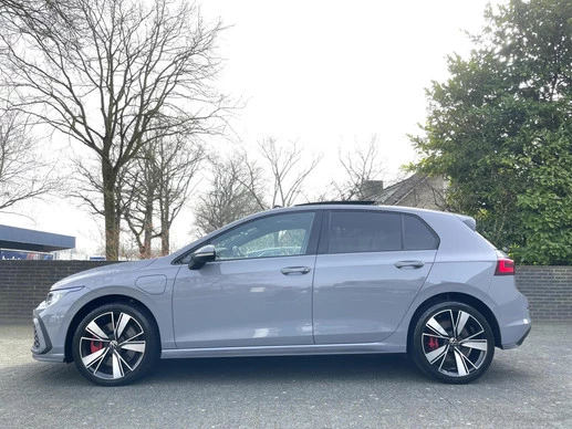 Volkswagen Golf - Afbeelding 24 van 30