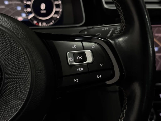 Volkswagen Golf - Afbeelding 24 van 30