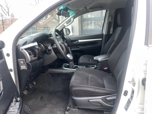 Toyota Hilux - Afbeelding 9 van 13