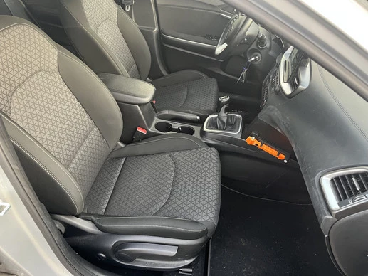 Kia Ceed - Afbeelding 9 van 9