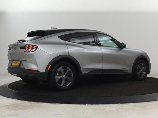 Ford Mustang Mach-E - Afbeelding 29 van 30