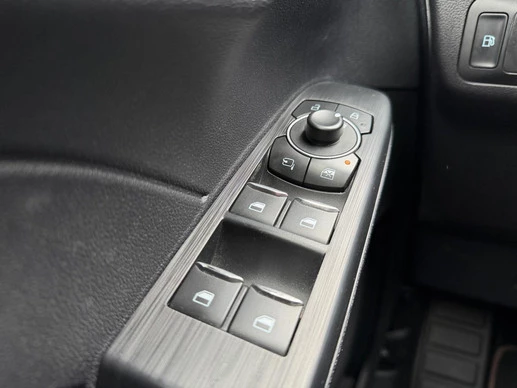 Ford Kuga - Afbeelding 29 van 30