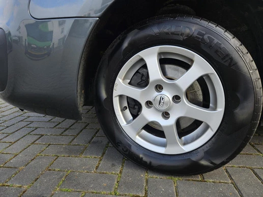 Peugeot Partner - Afbeelding 28 van 30