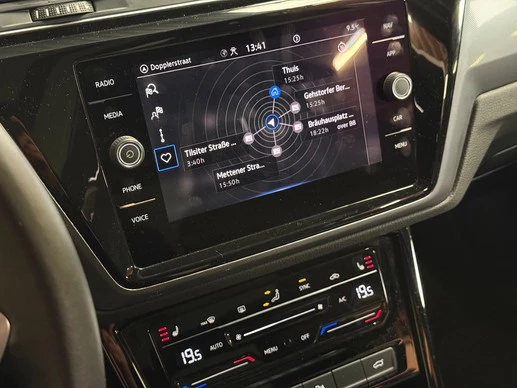 Volkswagen Touran - Afbeelding 23 van 30