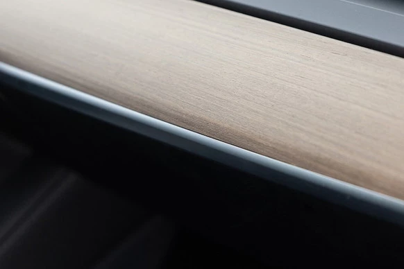 Tesla Model 3 - Afbeelding 10 van 30