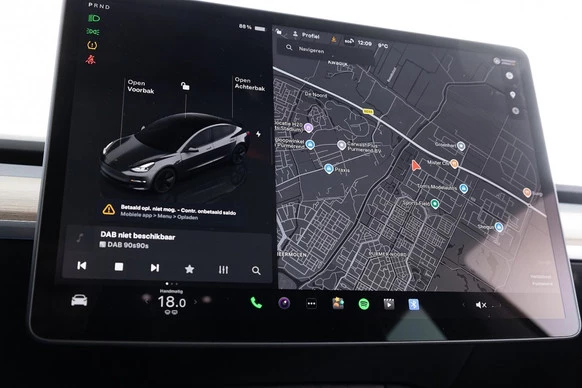 Tesla Model 3 - Afbeelding 16 van 30