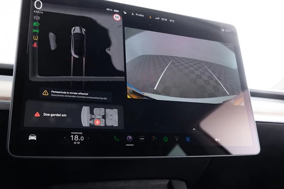 Tesla Model 3 - Afbeelding 20 van 30