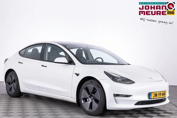 Tesla Model 3 - Afbeelding 1 van 30