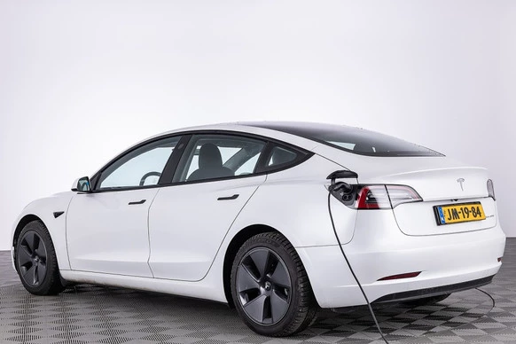 Tesla Model 3 - Afbeelding 3 van 30